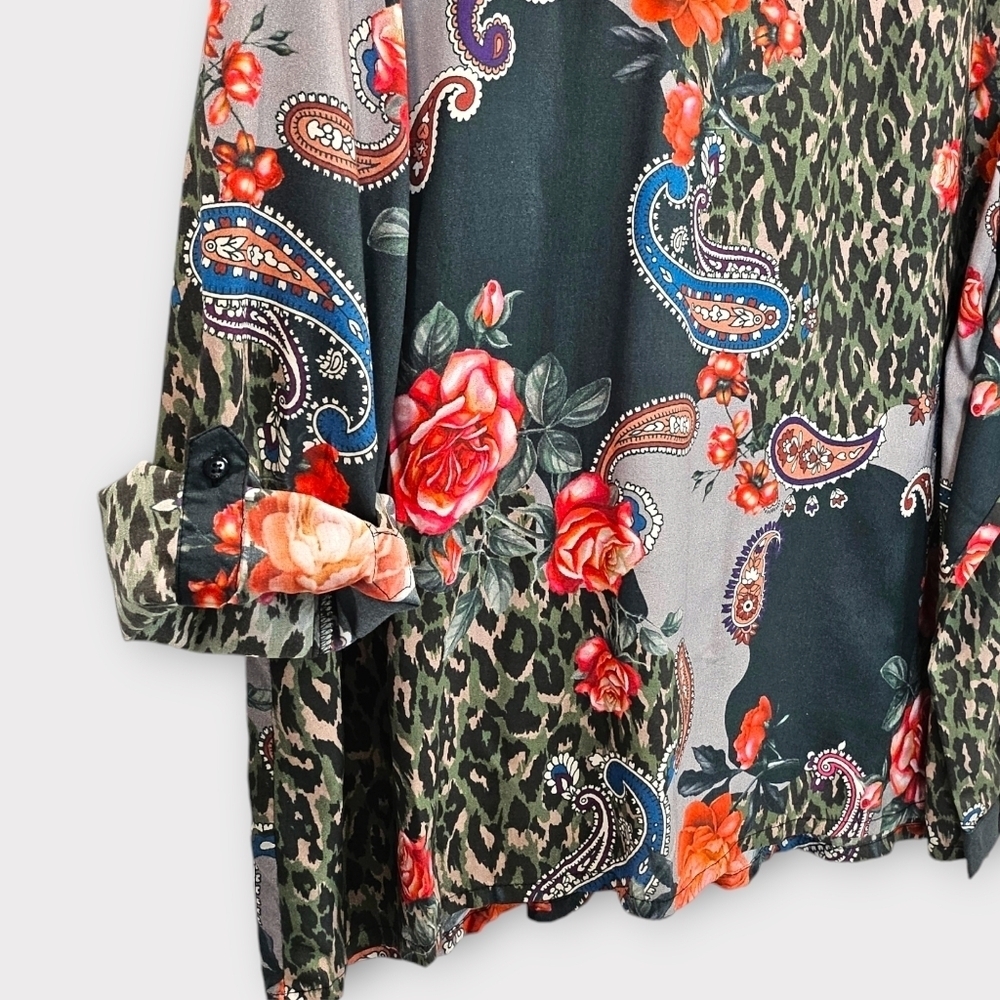 Tolani Collection Evonne Black Paisley Top - Picture 7 of 13